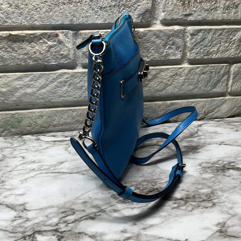 Coach 36501 Swagger Swingpack in Polished Pebble Leather Silver/Azure In EUC - Picture 5 of 16